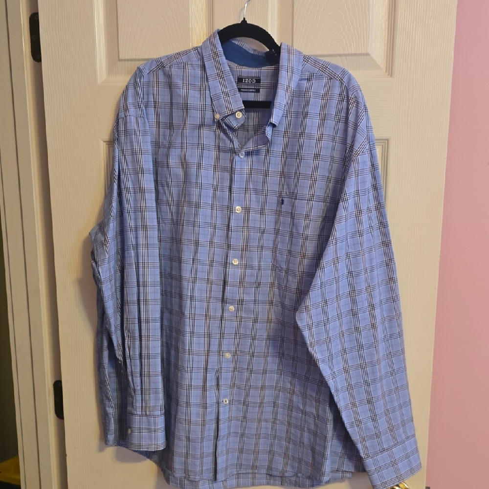 Izod‎ Men's Blue Plaid Button-Down Shirt